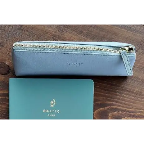 Étui de crayon en cuir végane - 50% de réduction - Baltic Club - Papeterie