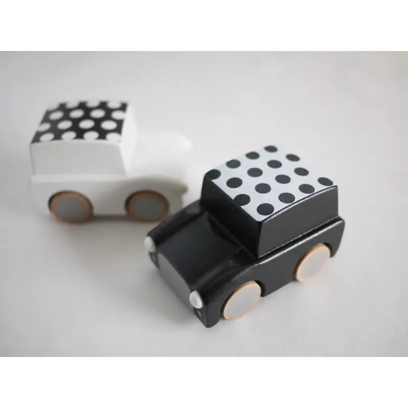 Chargez l&#39;image dans la visionneuse de la galerie, Kuruma car - Voiture à rétrofriction Points blancs - 45% de réduction - Kiko &amp; GG - Jouet
