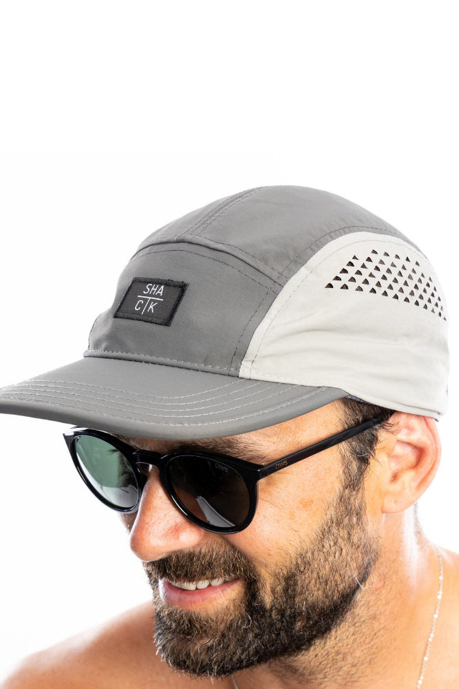 Chargez l&#39;image dans la visionneuse de la galerie, Casquette active &quot;5-panneaux&quot; de Shack
