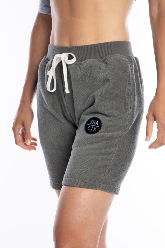 Chargez l&#39;image dans la visionneuse de la galerie, Short jogger en microfibre gris camo - Unisexe
